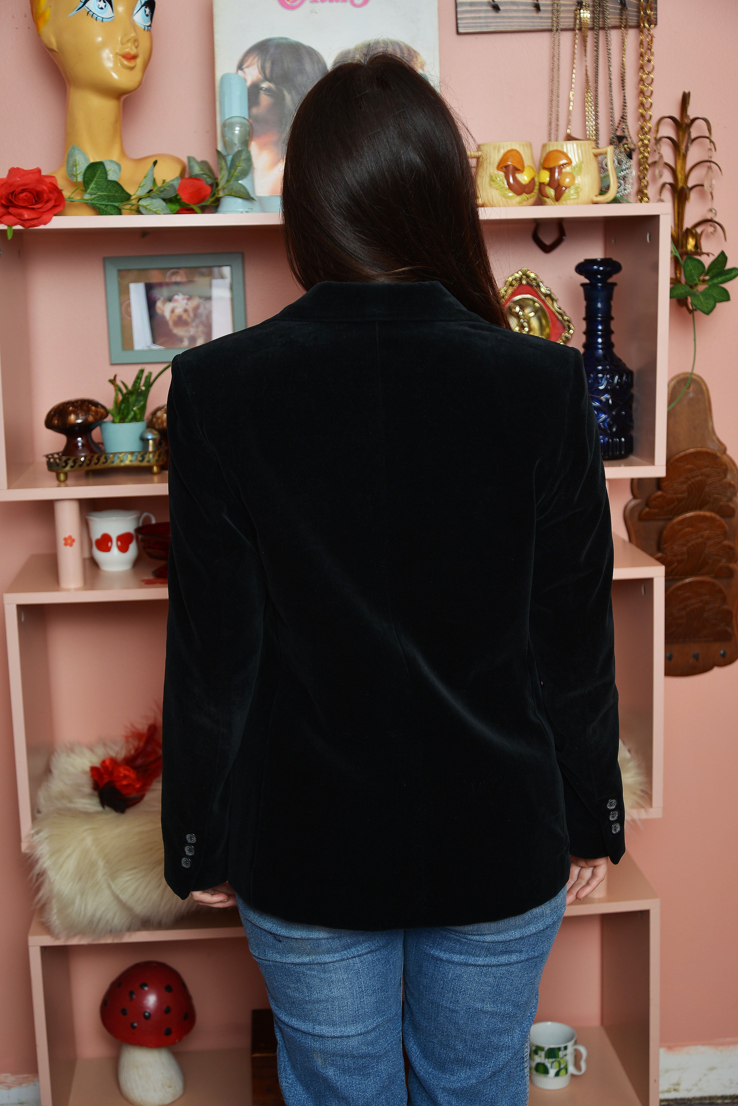 【1970s】Vintage Velvet Jacket 超希少 イギリス製 1970s Vintage Black Velvet Jacket – Lovers Vintage