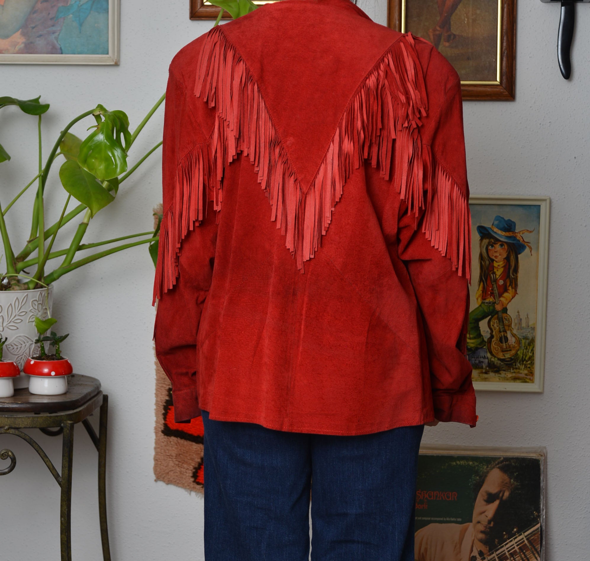 【vintage】80s red suède casual jacket Vintage 80s Red Suede Fringe Jacket – Bold Western Rock Glam