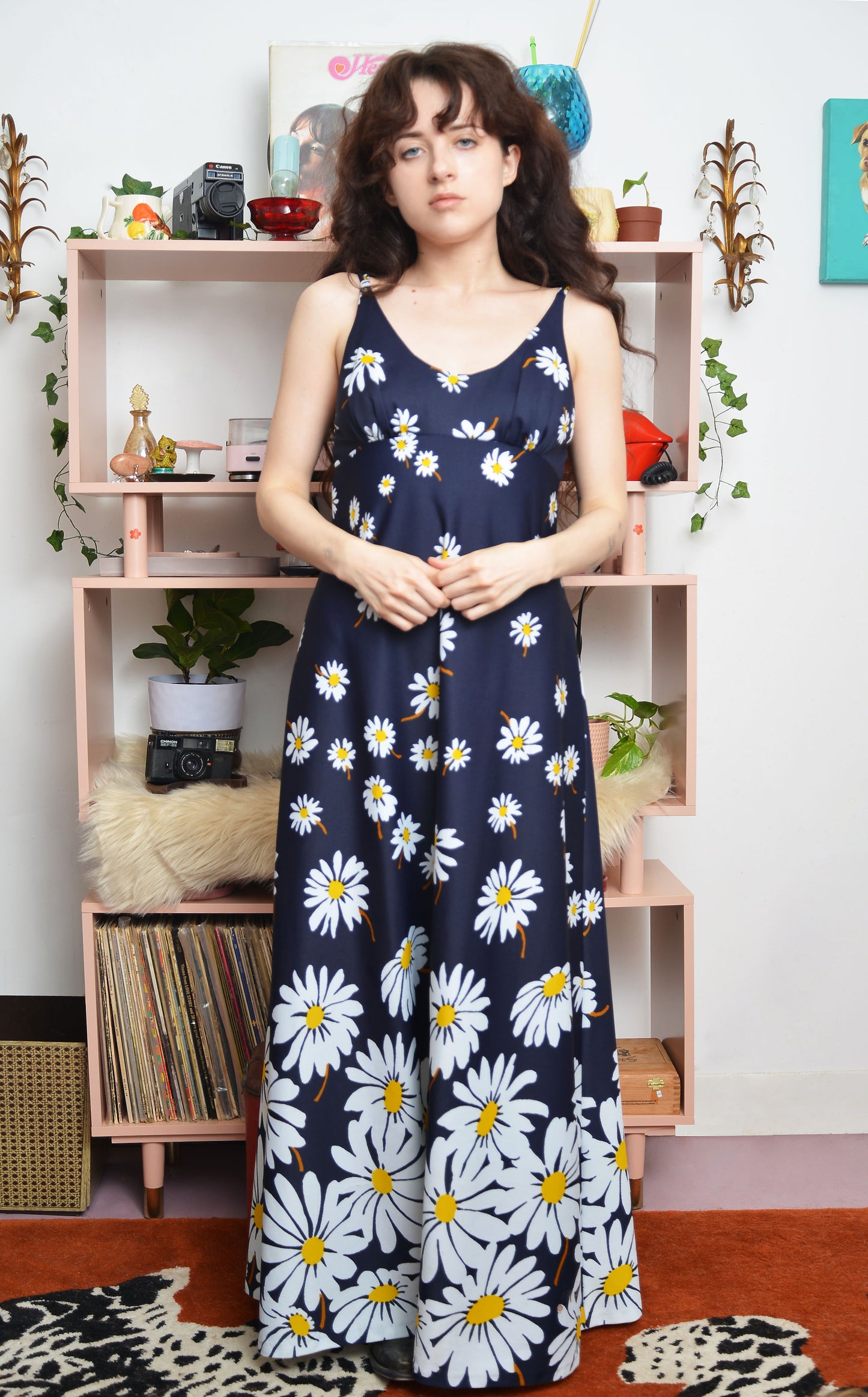 Vintage 70s Jack Hartley daisy print maxi dress flower child bohemian style size small