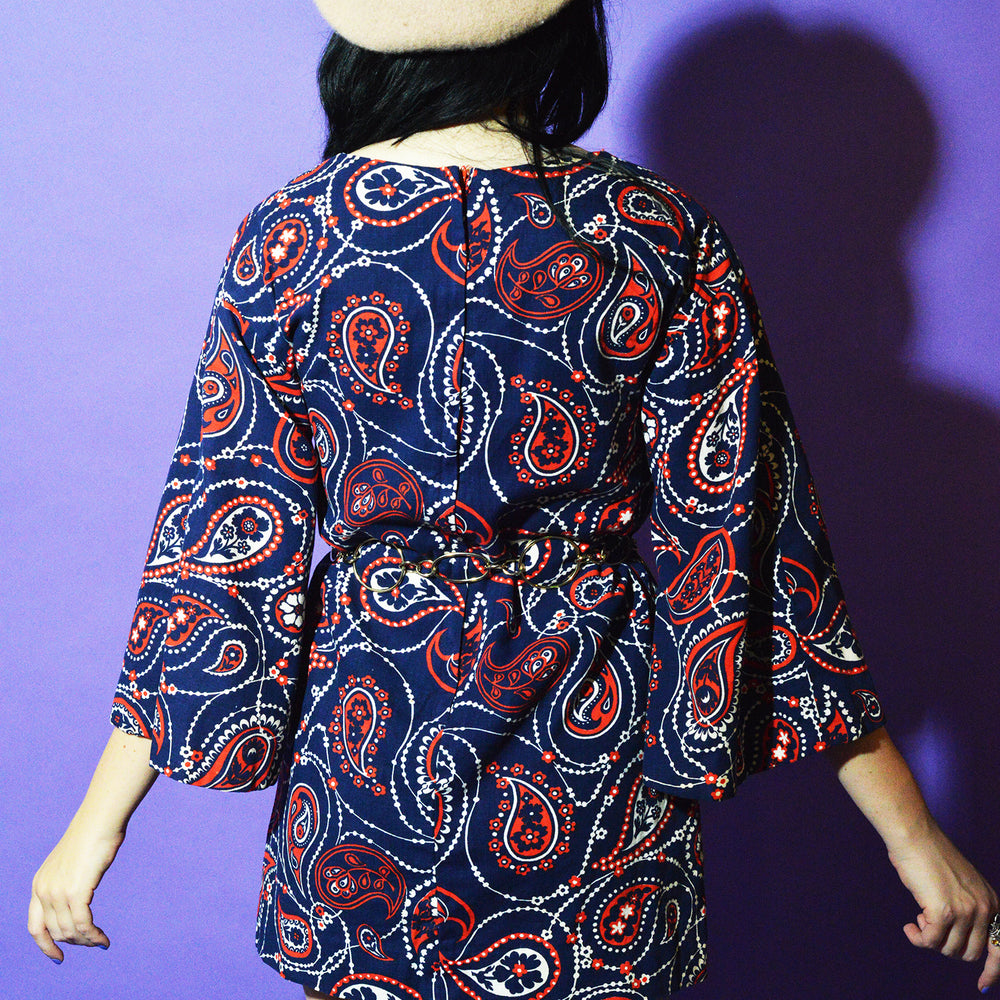 
                  
                    Lovers Vintage Summer's Paisley Bell Sleeve Tunic freeshipping - Lovers Vintage
                  
                