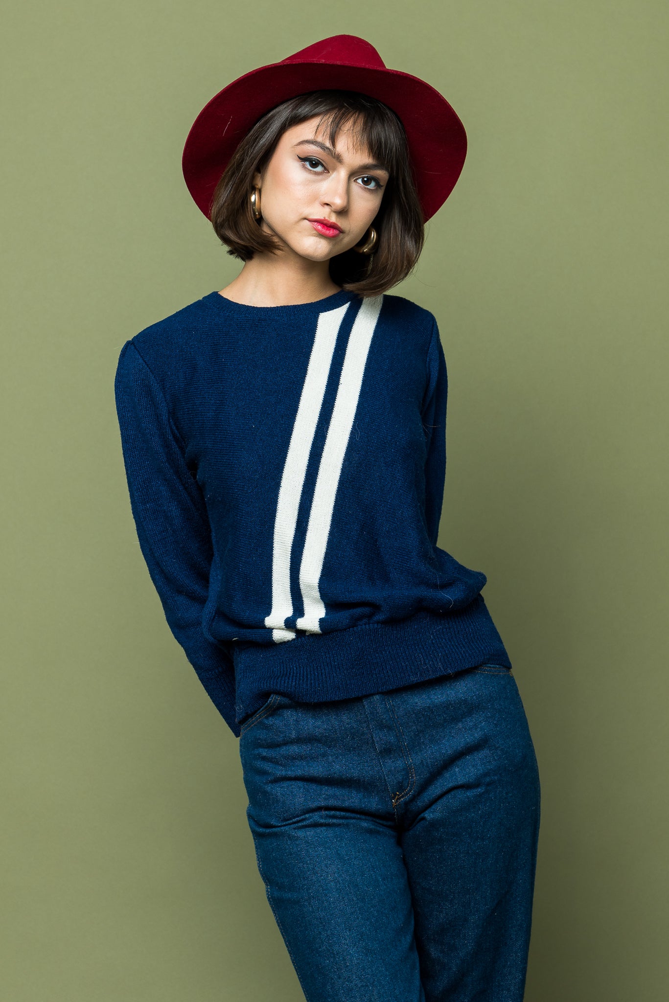 Center Stripe Sweater Pullover Seventies freeshipping - Lovers Vintage